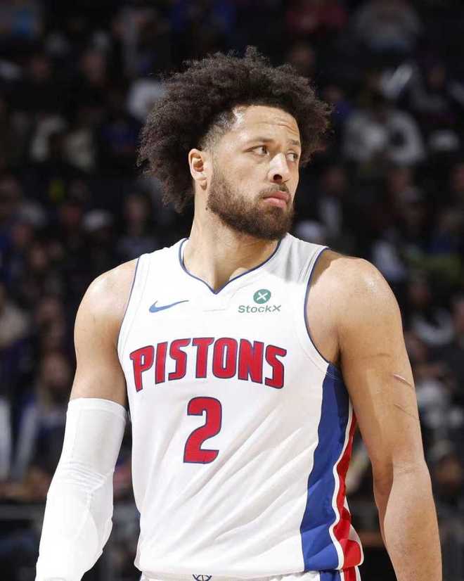 鞏固東部第一！布克傷?；钊?6分逆轉太陽 狄龍6犯阿倫33分