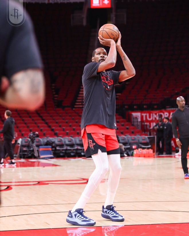 杜蘭特28+10火箭戰(zhàn)勝公牛結(jié)束3連敗，申京23+7+11湯普森23分