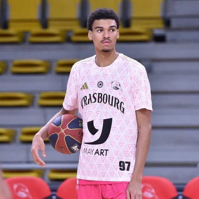 馬刺打造兄弟籃球？文班亞馬弟弟20分8板4斷 今年有資格參加選秀