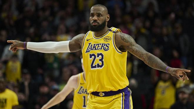 有些糾結(jié)？Shams：詹姆斯還沒想好賽季結(jié)束后是退役還是換隊(duì)