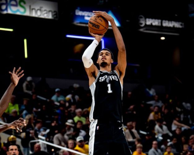 4000場里程碑！文班29+11馬刺送獨行俠6連敗 弗拉格連4場30+